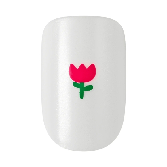 KISS Voguish Fantasy Press On Glue Nails In Clocks - Picture 3 of 8